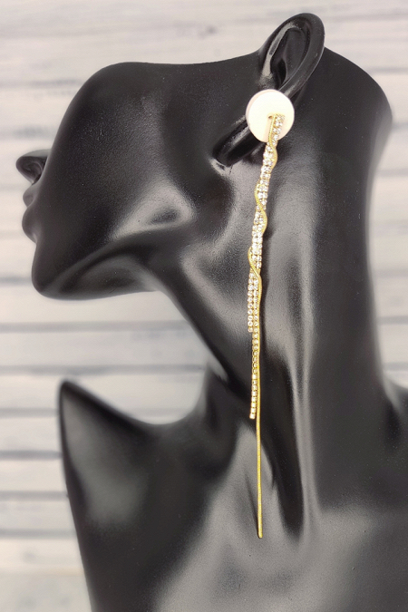 Длинные изящные серьги SZ03 со стразами, цвет золото - качественная недорогая бижутерия для создания свадебного и вечернего образа, купить недорого в салоне Princesse de Paris в СПБ.