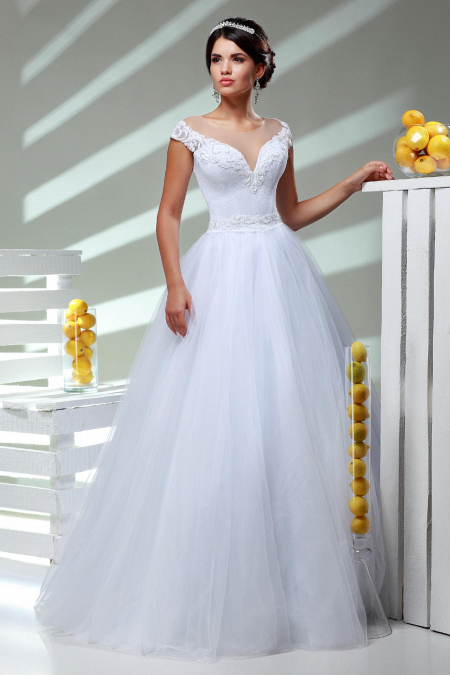 Свадебное платье Ванесса - легкое, удобное, для венчания, простое, непышное, в свадебном салоне Princesse de Paris СПБ