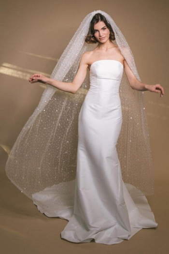 Фата БЛЕСК классика длинная блестящая одноярусная цвет белый молочный купить в СПБ.