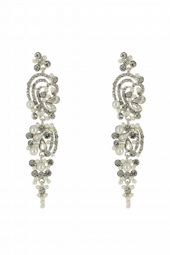 Длинные серьги СС005 оригинальной формы с завитками и цветочными элементами со стразами и жемчугом в цвете серебро в свадебном салоне Princesse de Paris