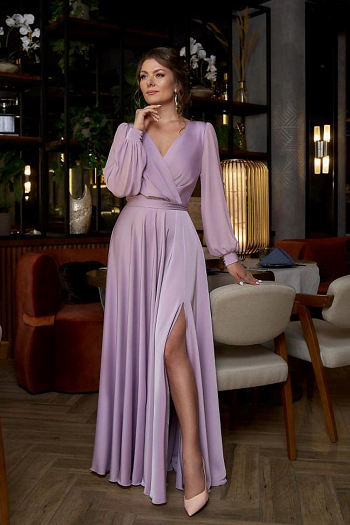 Длинное вечернее платье КЛАССИКА лавандовое с рукавами и разрезом на выпускной, для мамы и гостей на свадьбу,на Новогодний корпоратив купить недорого в салоне Princesse e Paris в СПБ.