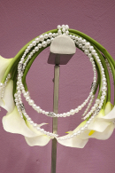 Свадебный букет-оберег, букет-дублер с рунами и жемчугом из 11 калл купить в салоне Princesse de Paris в СПБ.