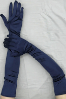 Длинные атласные оперные перчатки темно-синего цвета для создания эффектного вечернего образа купить в салоне Princesse de Paris в СПБ.