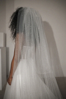 Фата БЛЕСК длинная блестящая двухъярусная цвет белый молочный купить в СПБ.