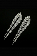 Длинные серьги СС006 в стиле водопад, со стразами и вкраплением цирконов в геометрический элемент в форме ромба, цвет серебро в свадебном салоне Princesse de Paris