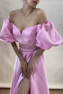 Вечернее платье ДОЛОРЕС виноградно-фиолетового цвета из атласа - не пышное, А-силуэт, длинное, легкое, удобное, с рукавами фонариками, карманами и разрезом по ноге купить недорого на выпускной 9 и 11 класс в салоне Princesse de Paris