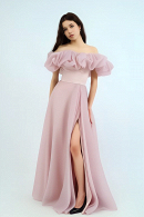 Длинное вечернее платье МЕРИ розового пудрового цвета с разрезом и открытыми плечами из восковой органзы купить в СПБ.