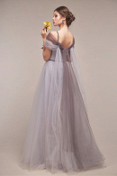 Вечернее платье ЭЛЬФИЯ  - цвет серо-лиловый, не пышное, А-силуэт, длинное, легкое, удобное, без кружева, прикрыты проблемные места на руках купить недорого на выпускной 9 и 11 класс в салоне Princesse de Paris