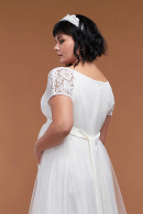 Свадебное платье для беременных БЛАНШ - легкое, удобное, без жесткого корсета, из натуральных тканей, с короткими кружевными рукавами купить недорого  в свадебном салоне Princesse de Paris