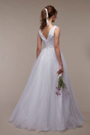 Свадебное платье Владилена - легкое, удобное, непышное в свадебном салоне Princesse de Paris СПБ