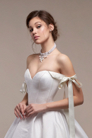 Шикарное королевское свадебное платье ЛАУРА из легкой парчи переливается из белого в перламутрово-розовый, пышное, легкое, недорого купить в СПб