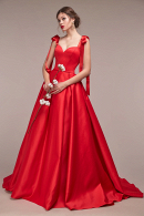 Королевское свадебное платье красного цвета пышное, с карманами и шлейфом купить недорого в СПб