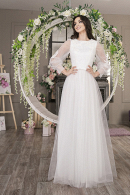 Закрытое свадебное платье с пышными рукавами МИРАНДА на роспись и венчание купить недорого в салоне Princesse de Paris СПБ 
