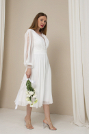 Закрытое свадебное платье из шифона ПОДИУМ миди с рукавами купить недорого в салоне Princesse de Paris в СПБ.