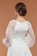 Свадебное платье СТЕЛЛА gentle без кружева в стиле бохо с разрезом по ноге, легкое и воздушное, с пышными рукавами-фонариками, закрытое, большие размеры для полных, купить в свадебном салоне Princesse de Paris